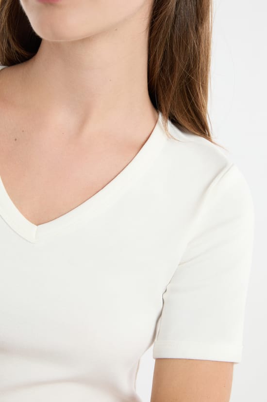 V-neck T-shirt with modal cotton;${refinementColor}