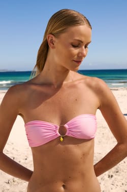 Haut de maillot de bain bandeau satin&eacute; avec charm;${refinementColor}