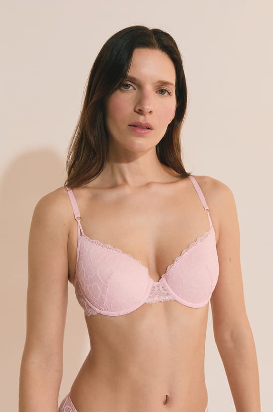 Soutien-gorge classique avec motifs coeurs;${refinementColor}