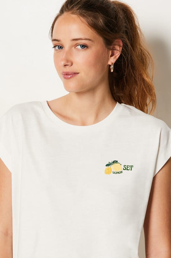 Cotton T-shirt with Lemon Detail;${refinementColor}
