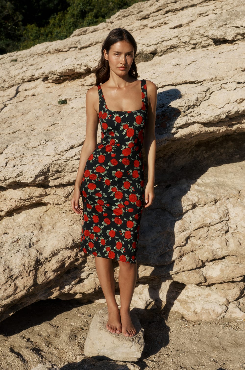 Robe midi avec fente &agrave; motif floral;${refinementColor}
