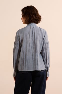 Chemise avec lien &agrave; nouer;${refinementColor}