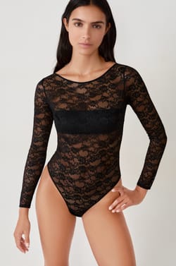 Body en dentelle;${refinementColor}