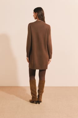 Robe courte en maille;${refinementColor}