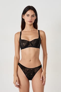 Classic Underwired Bra;${refinementColor}