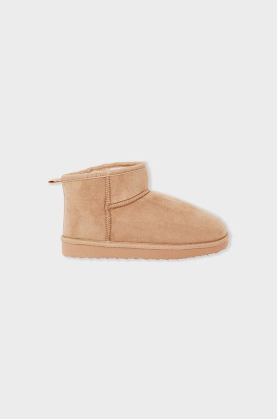 Chaussons bottines fourrés;${refinementColor}