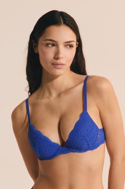Bra no. 2 - the plunge push-up bra;${refinementColor}