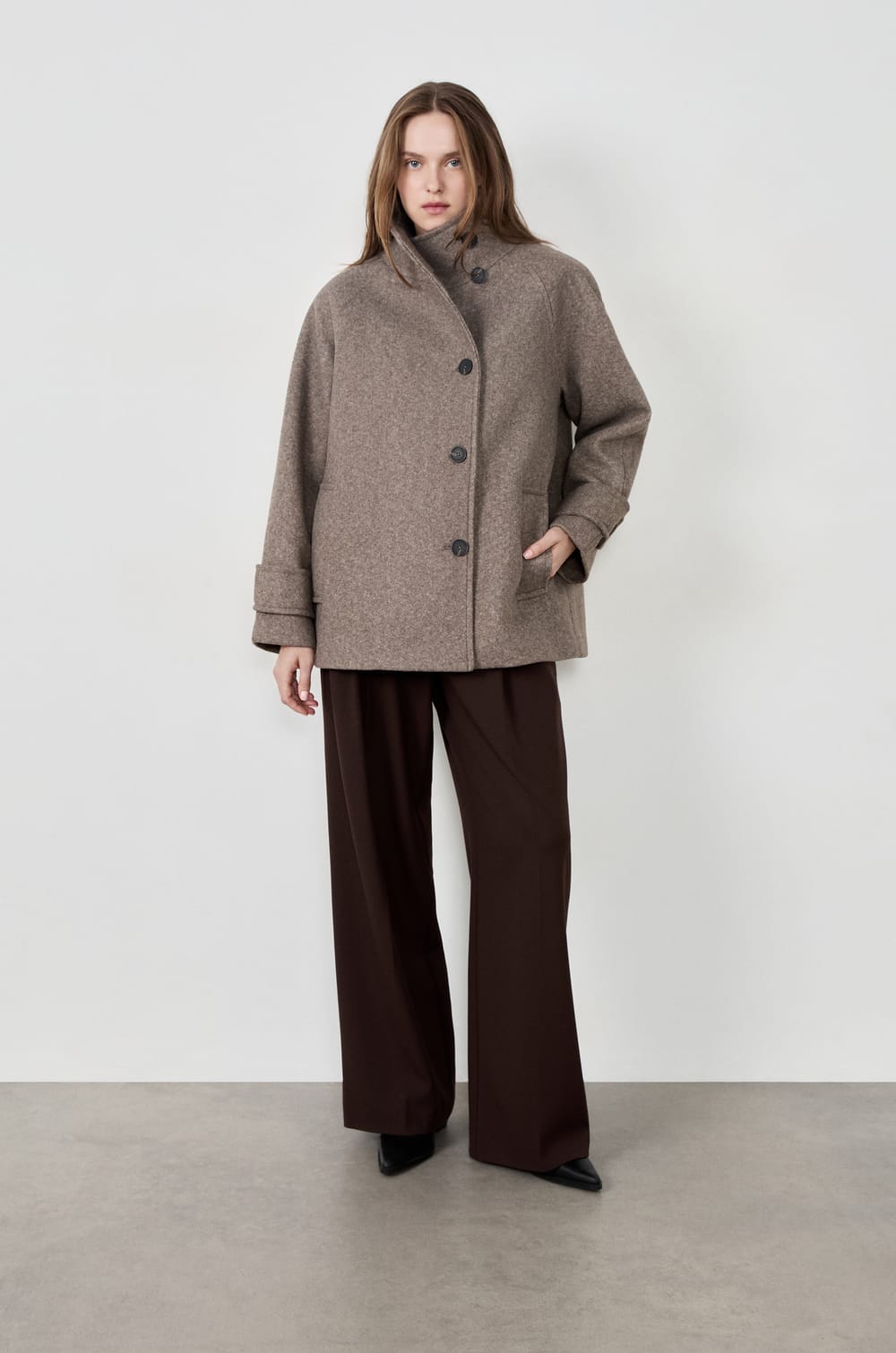 Short Coat;${refinementColor}