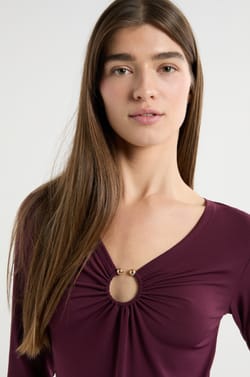 Long-sleeved T-shirt with ring;${refinementColor}