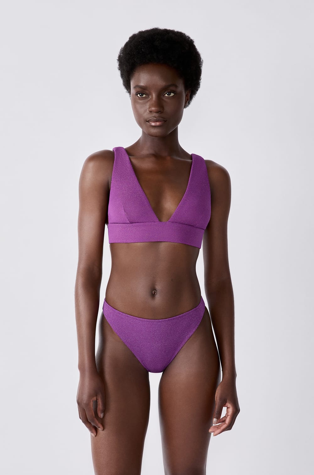 Culotte bikini bas de maillot brillante;${refinementColor}