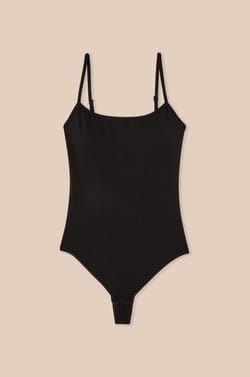 Body tanga con tirantes finos;${refinementColor}