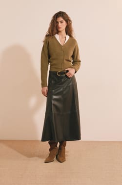 Cardigan col V;${refinementColor}