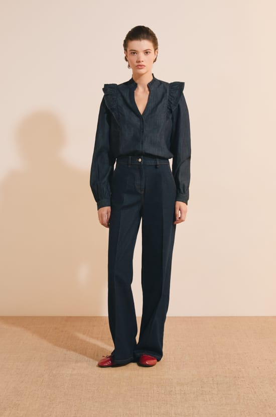 Blouse en jean &agrave; volants;${refinementColor}