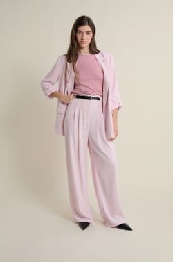 Pantalon large &agrave; pinces;${refinementColor}