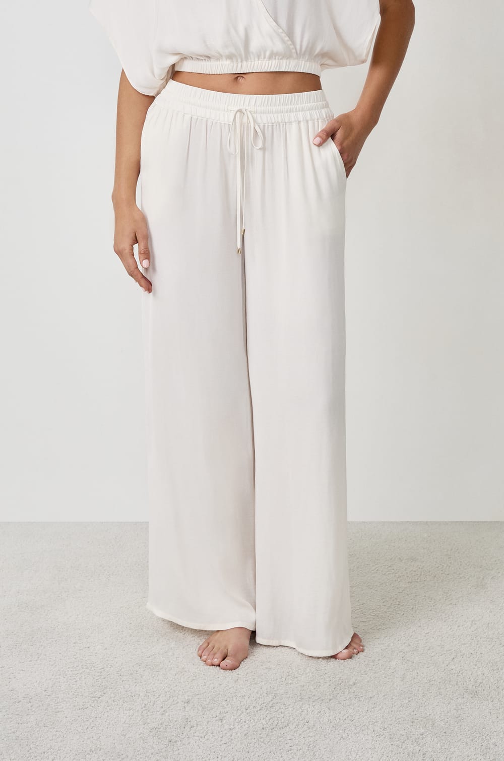 Wide-Cut Satin Pants;${refinementColor}