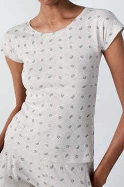Short-sleeved cotton T-shirt with heart-shaped pointelle pattern;${refinementColor}