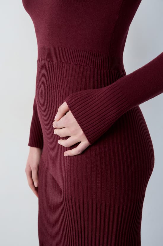 Robe longue côtelé;${refinementColor}