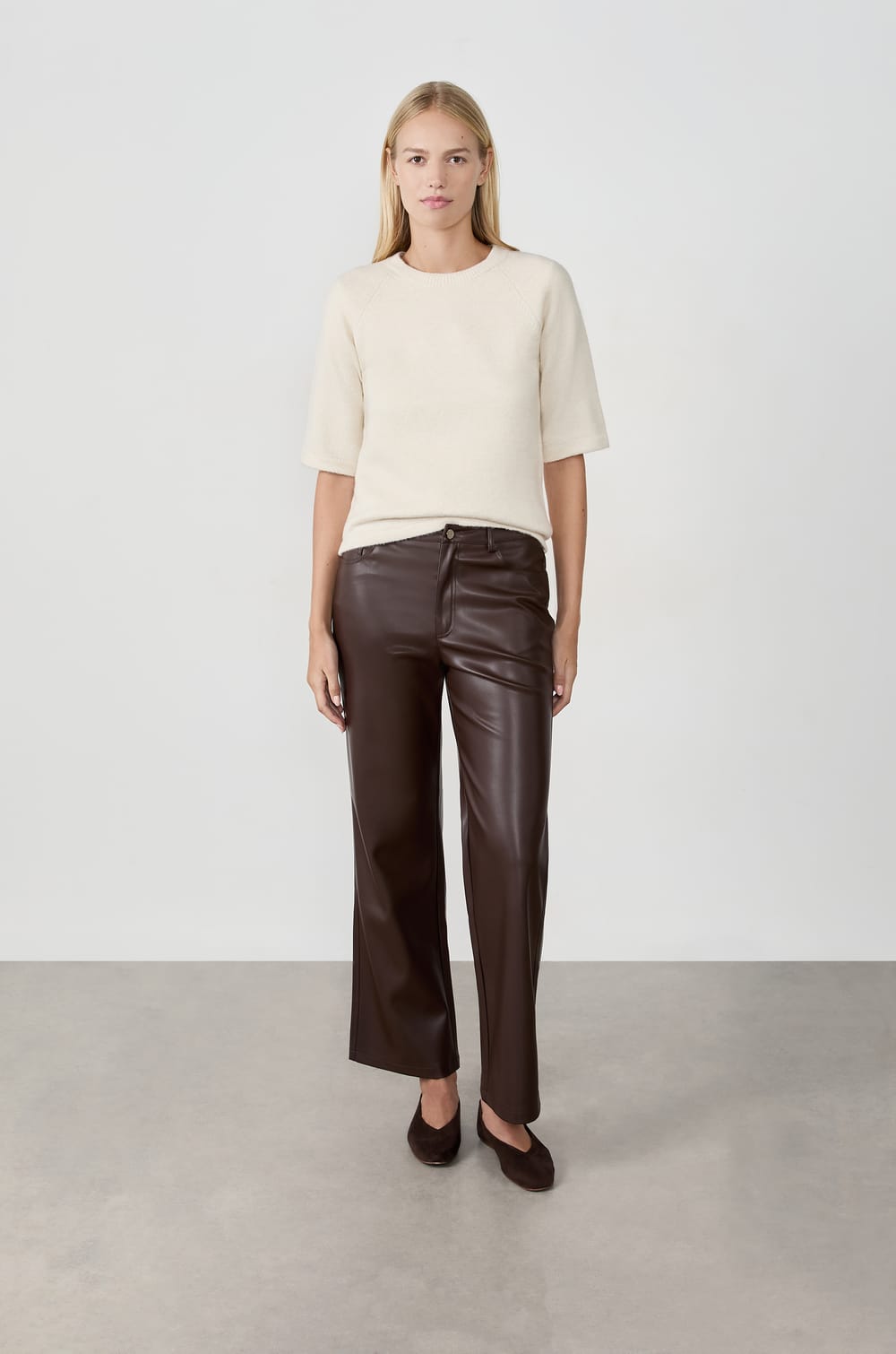 Pull manches courtes;${refinementColor}