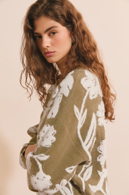 Pull &agrave; motif floral;${refinementColor}