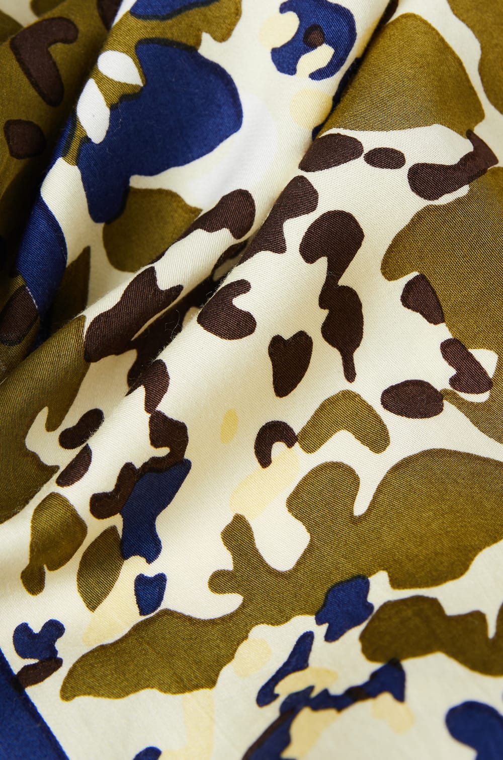 Foulard &agrave; motifs;${refinementColor}