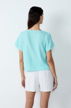 Short-sleeved cotton shirt with knots;${refinementColor}