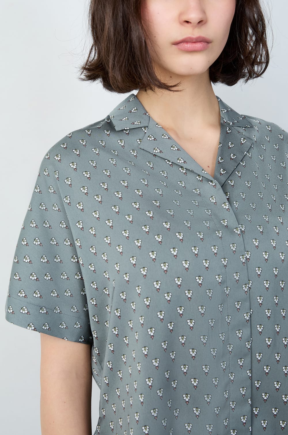 Short-Sleeved Pajama Shirt;${refinementColor}