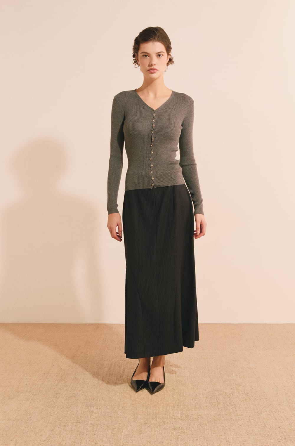 Cardigan c&ocirc;tel&eacute; &agrave; col V avec laine;${refinementColor}