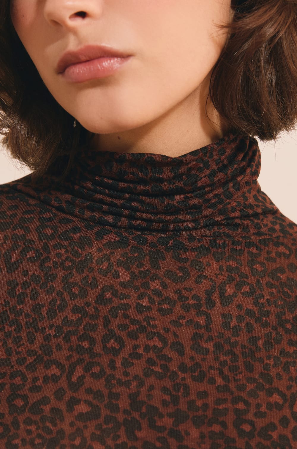 T-shirt thermique col roul&eacute; avec cachemire;${refinementColor}