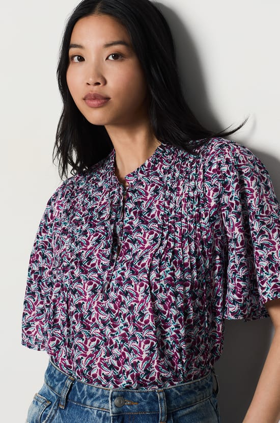 Tie-front Short-sleeved Top;${refinementColor}