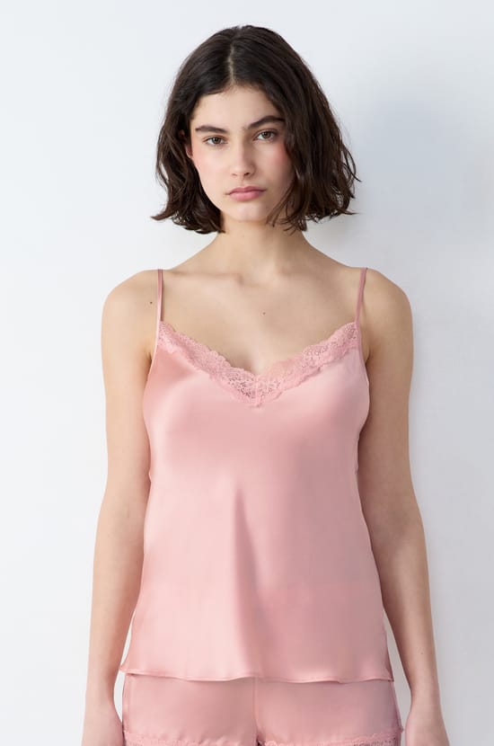 Top de seda con detalles de encaje;${refinementColor}
