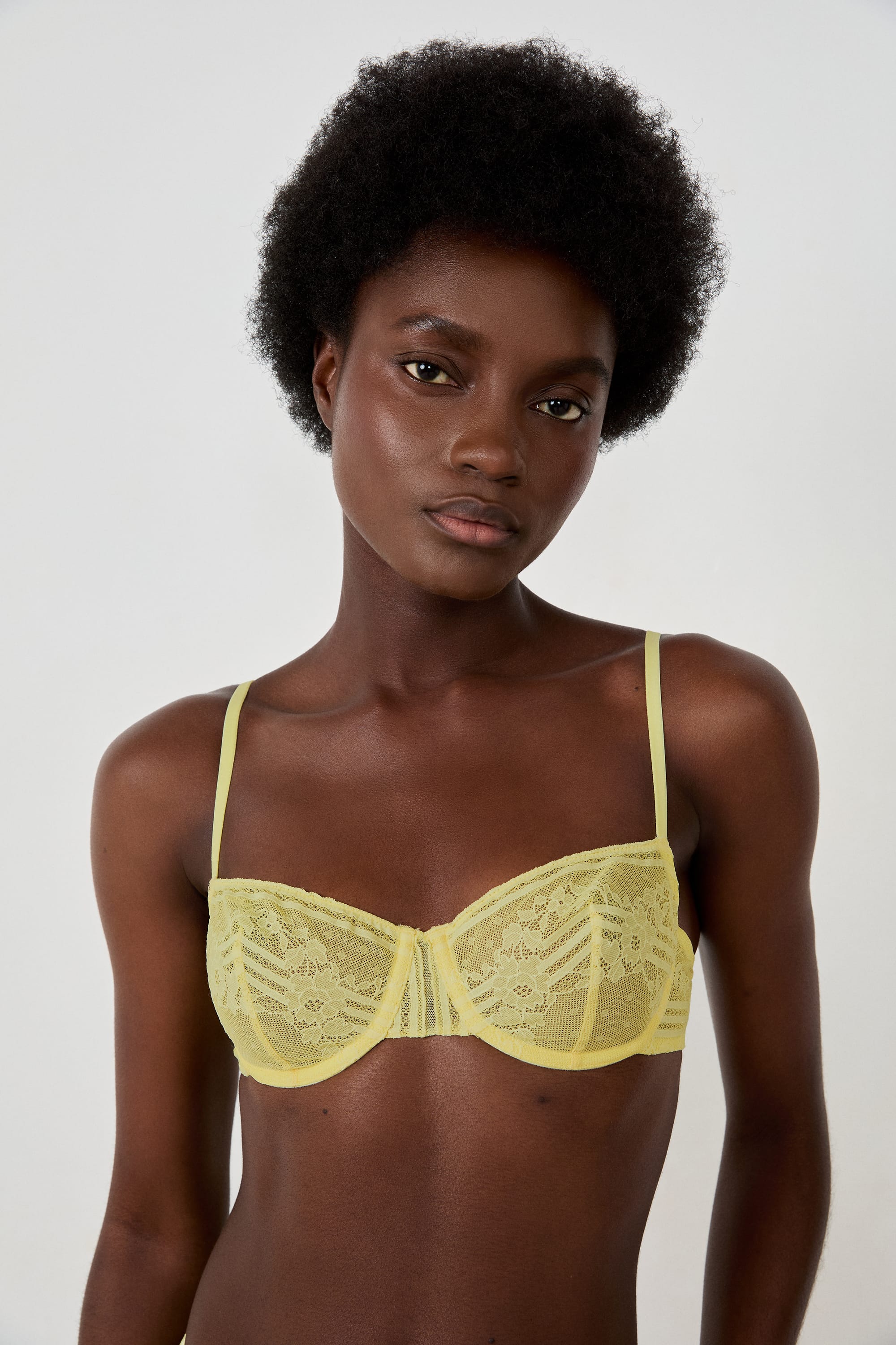 Bra N.9 - Lace Balconette - MOONLIGHT - JAUNE PALE. - ETAM