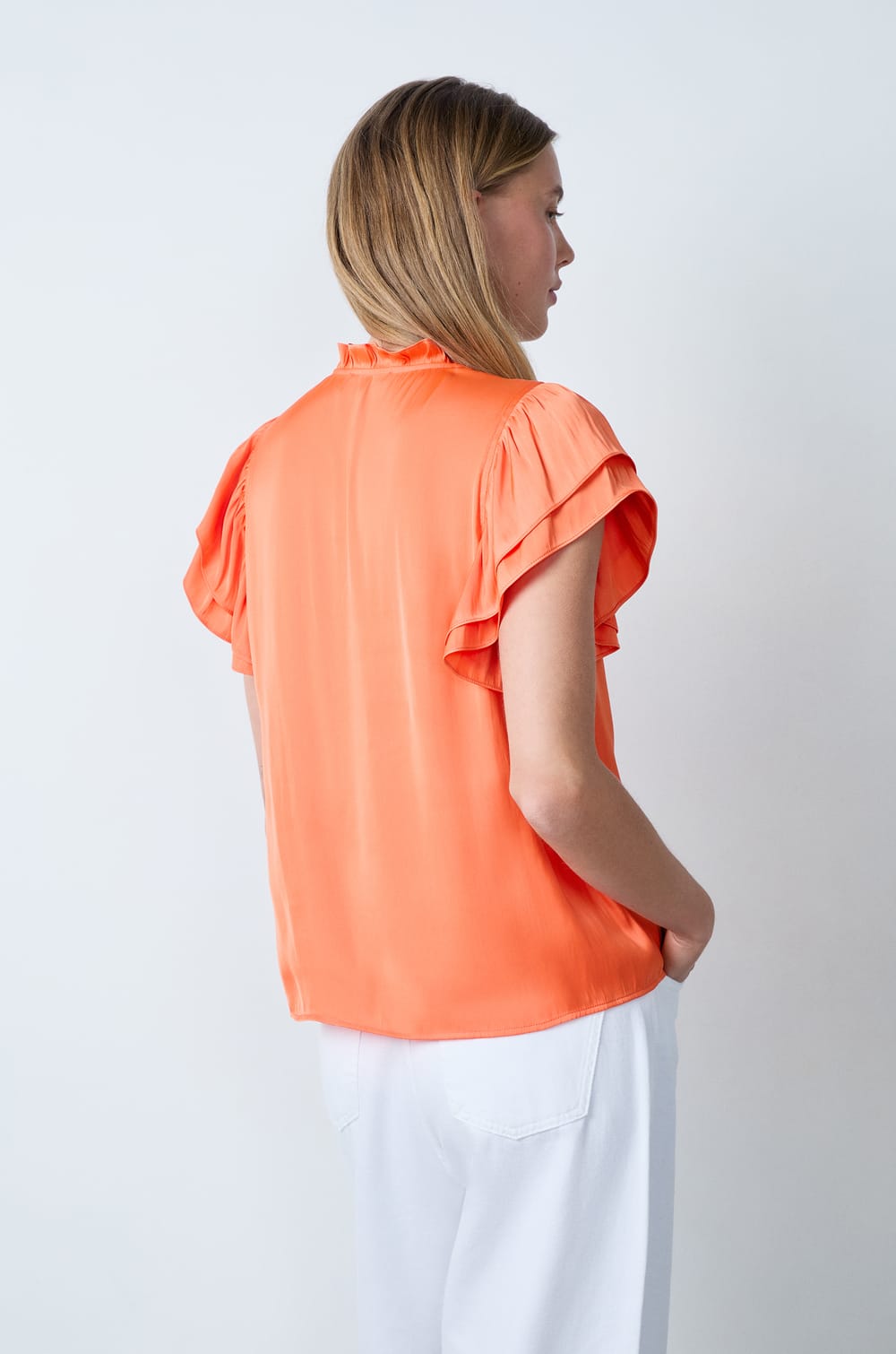 Short-sleeved satin blouse;${refinementColor}