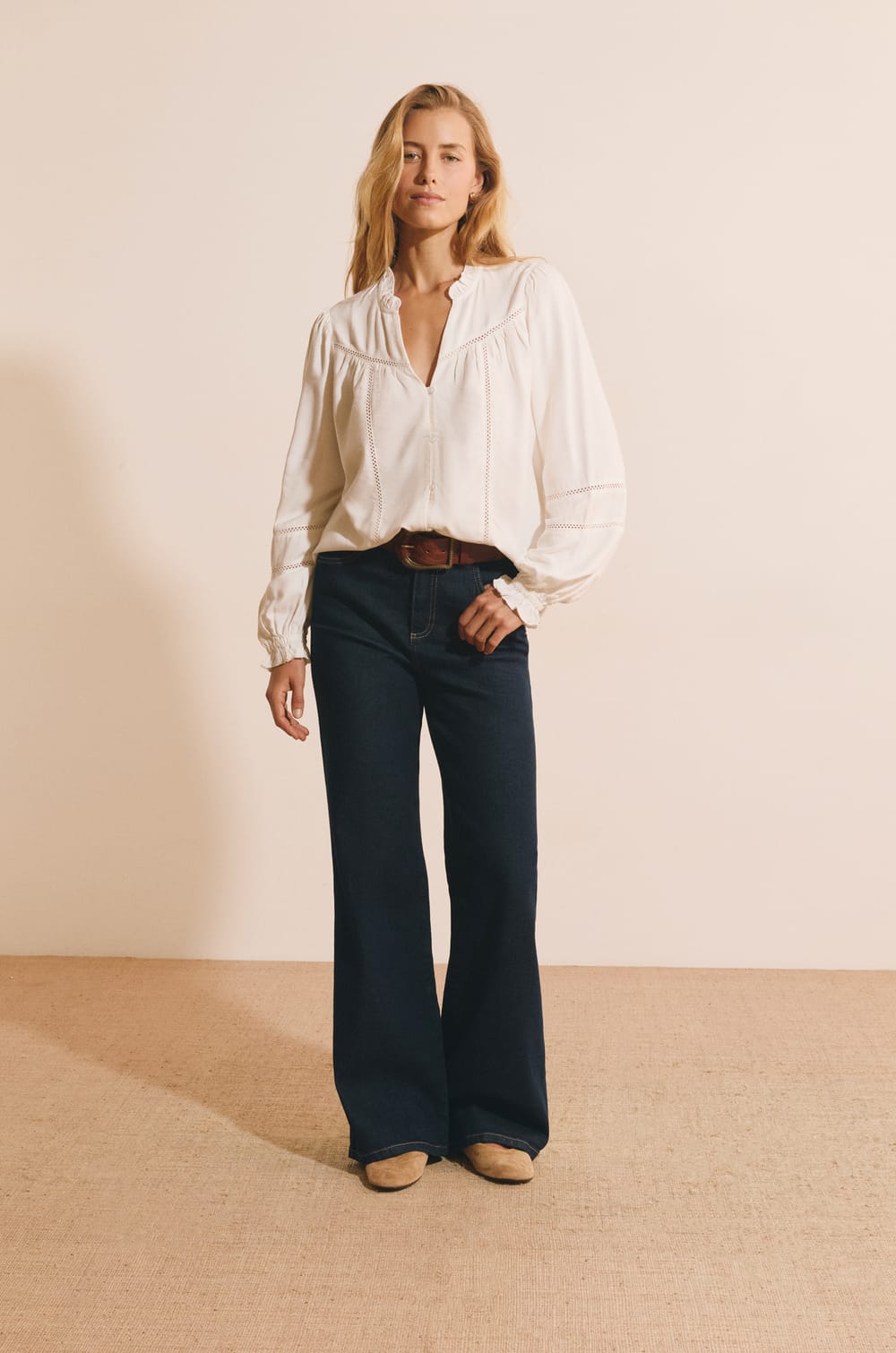 Blouse avec broderie;${refinementColor}