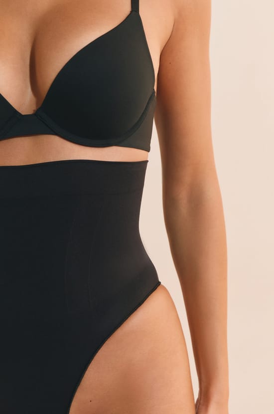 Culotte taille haute sculptante;${refinementColor}