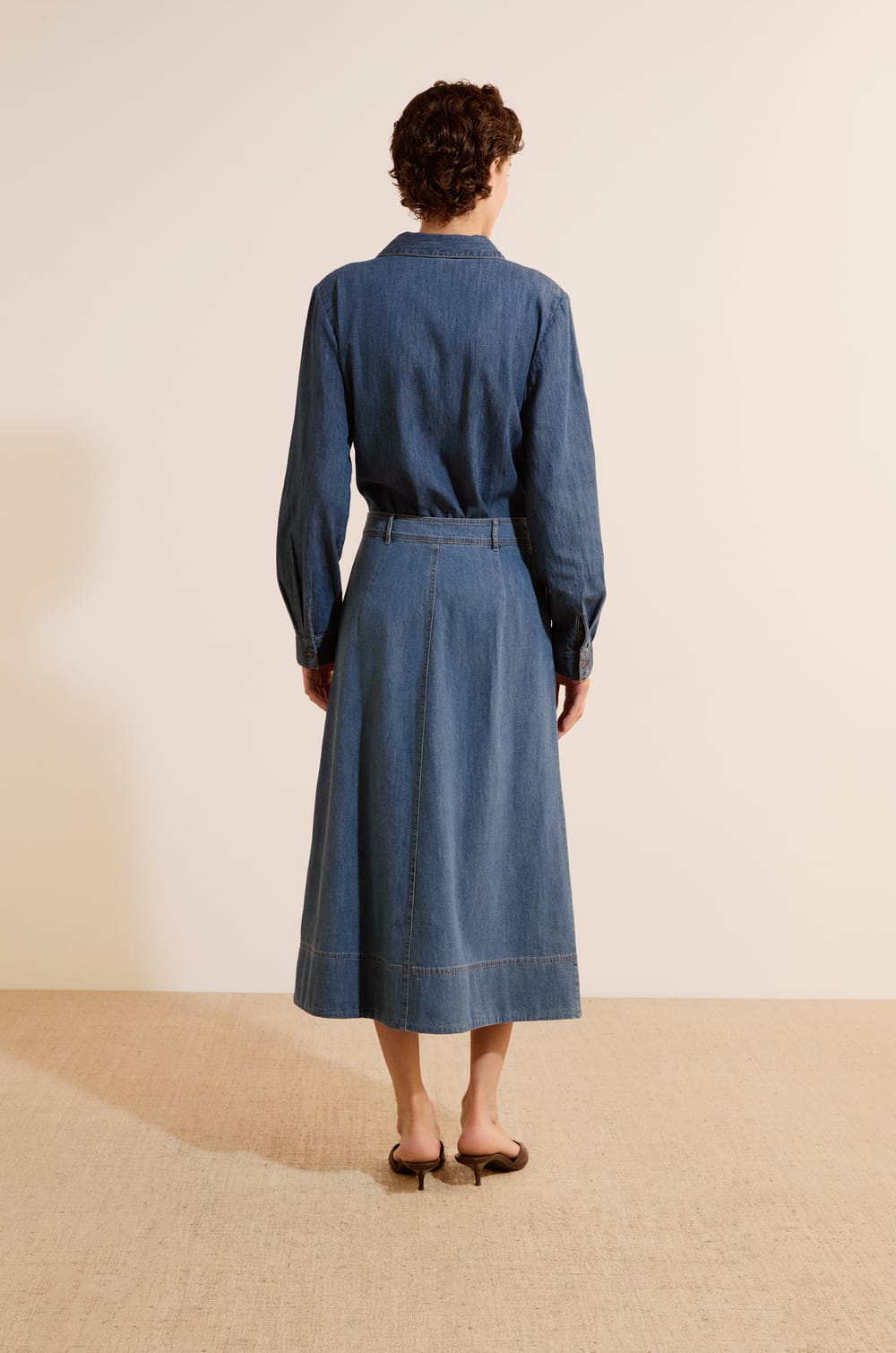 Jupe midi en jean;${refinementColor}