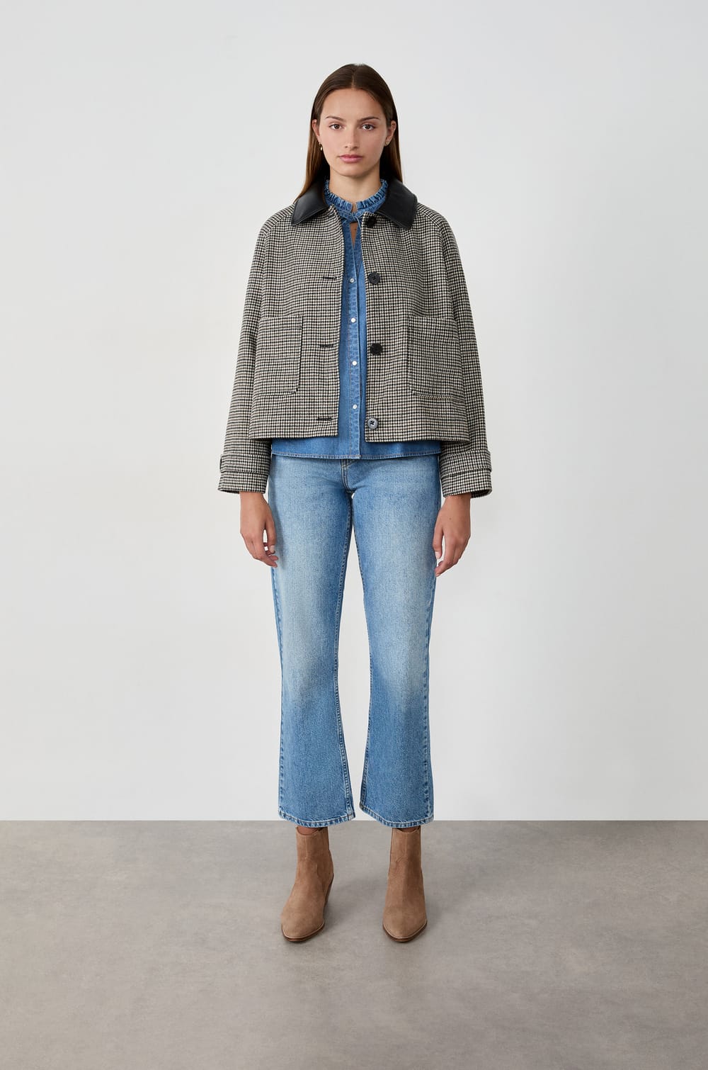 Blouson court en jacquard;${refinementColor}