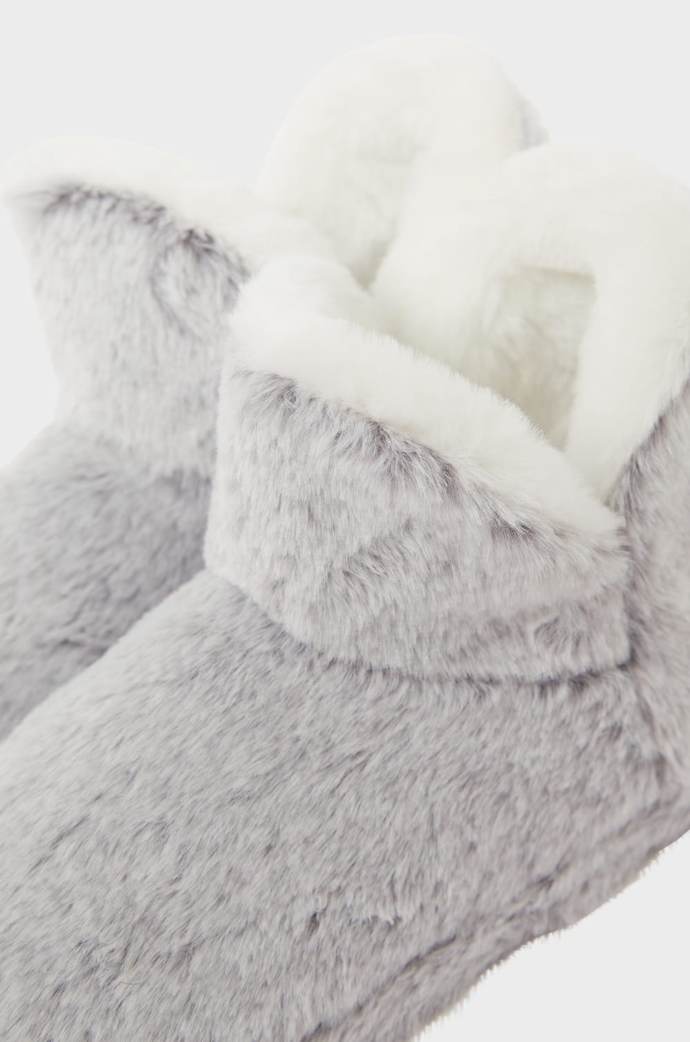 Botines de tejido ultrasuave;${refinementColor}