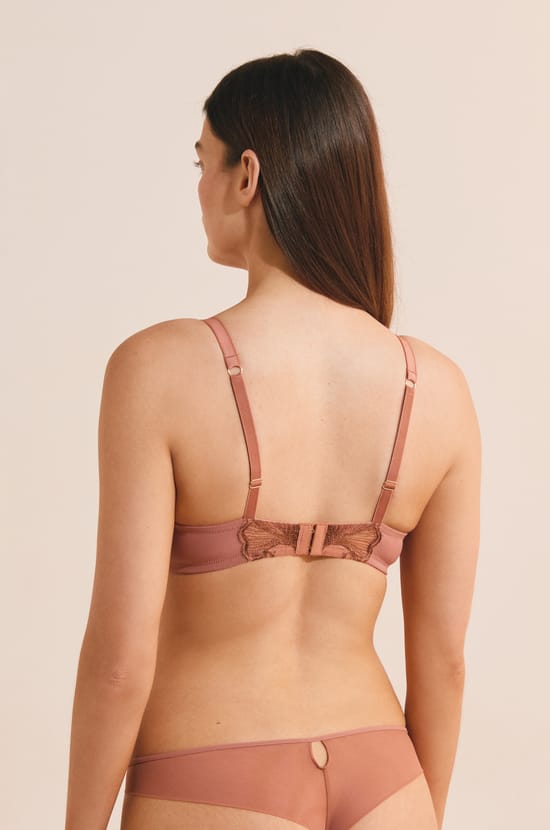 Soutien-gorge corbeille en broderie;${refinementColor}