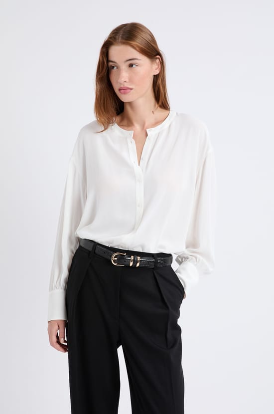 Chemise à manches longues en crepe;${refinementColor}