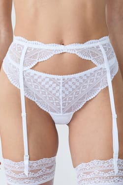 Suspender Belt;${refinementColor}