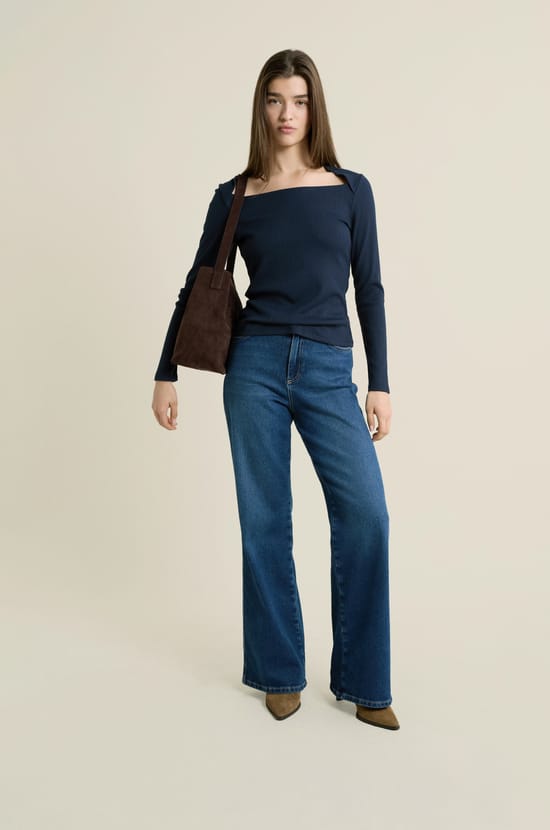 T-shirt manches longues encolure carr&eacute;e;${refinementColor}