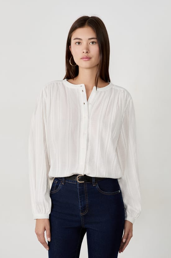 Chemise manches longues avec des broderies;${refinementColor}