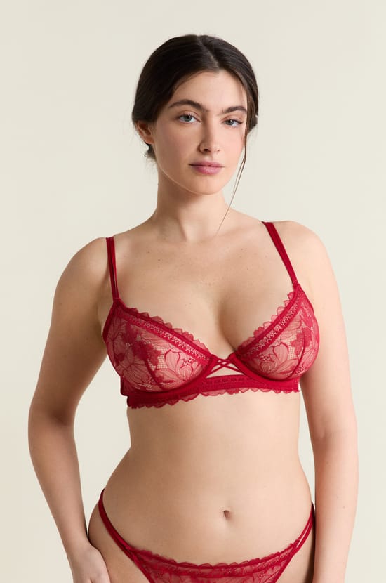 Soutien-gorge classique en dentelle et liens;${refinementColor}