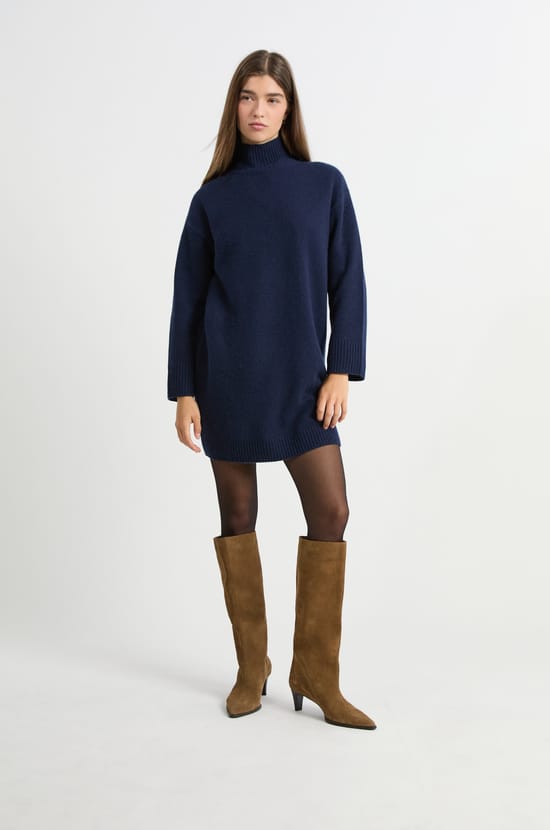 Robe courte en cachemire;${refinementColor}