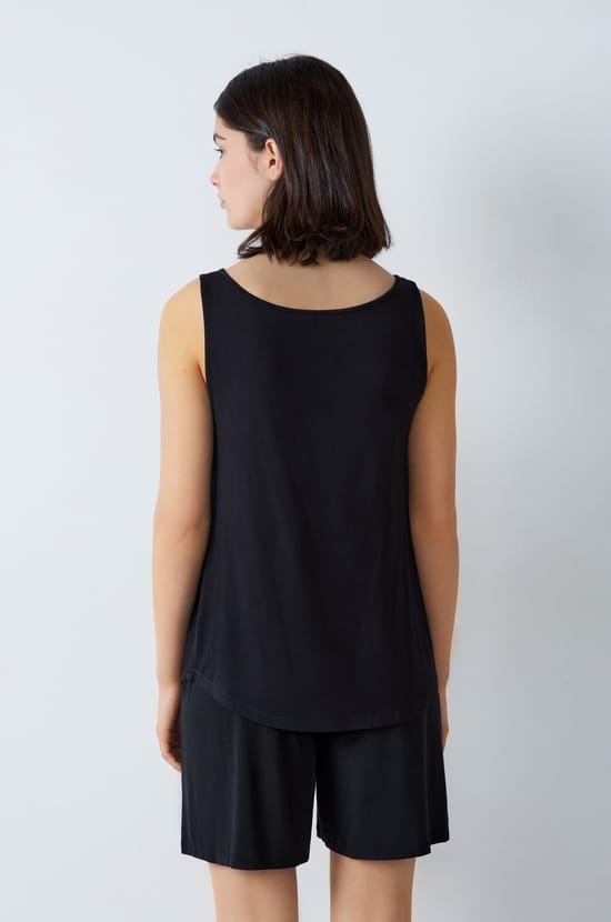 Top de tirantes lisa;${refinementColor}
