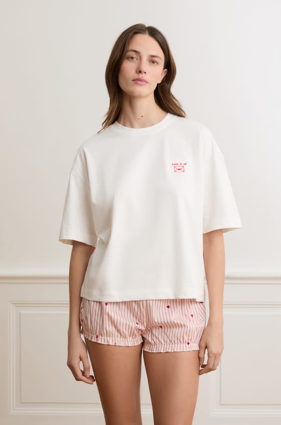 T-shirt manches courtes &agrave; inscripton "love is all" en coton;${refinementColor}