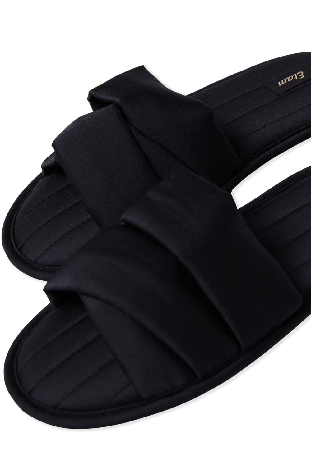 Chaussons tongs;${refinementColor}