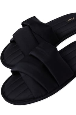 Chaussons tongs;${refinementColor}