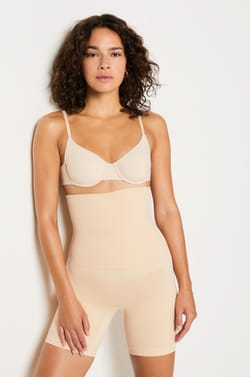 Ultra high-waisted shaping brief - strong support;${refinementColor}