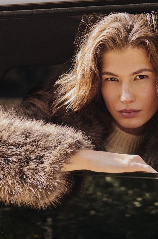 Manteau court en fausse fourrure l&eacute;opard;${refinementColor}
